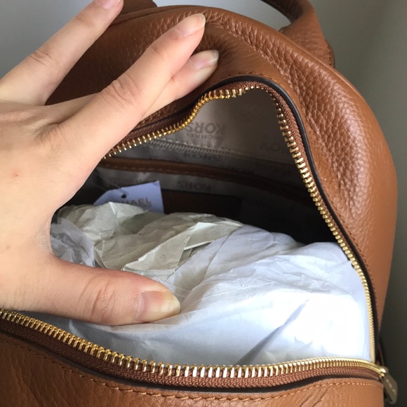 NWT MichaelKors leatherstudded backpack - Picture 4 of 8